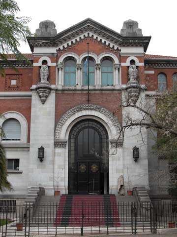 Picture of Museo Argentino de Ciencias Naturales.  Click to enter.